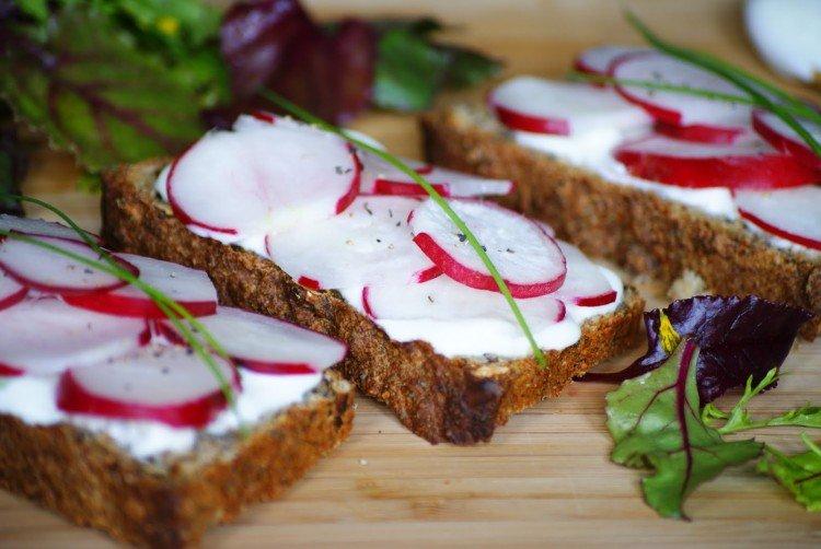 Salade de radis et de sprats