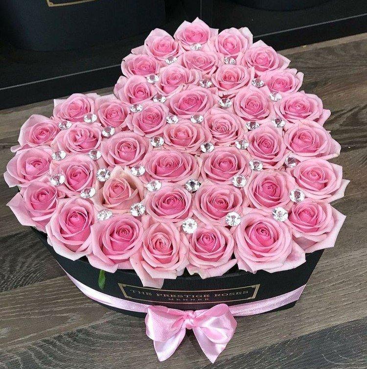 De beaux bouquets de roses