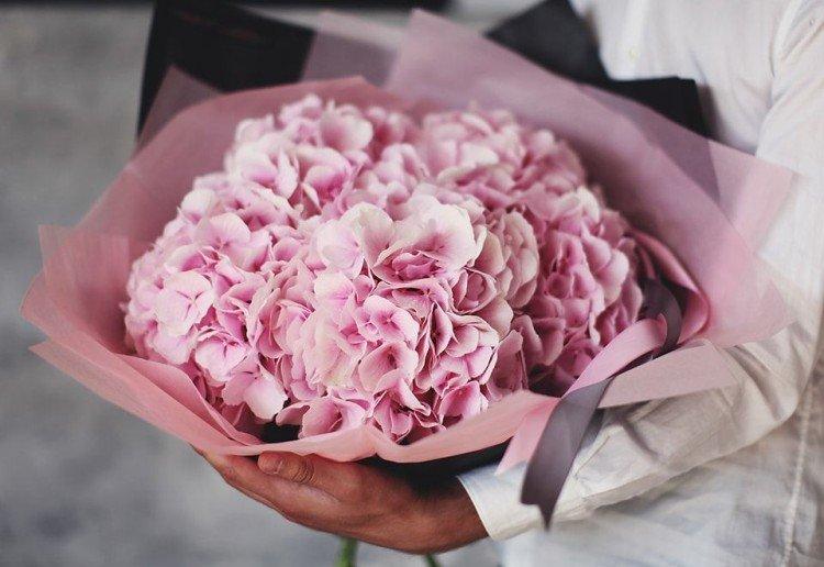 Bouquets de fleurs larges et chics