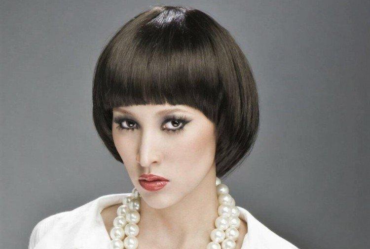 Séance sur cheveux noirs