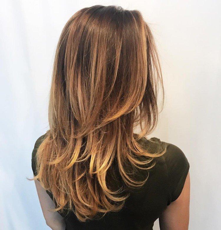 Coupe de cheveux en cascade - photos et idées