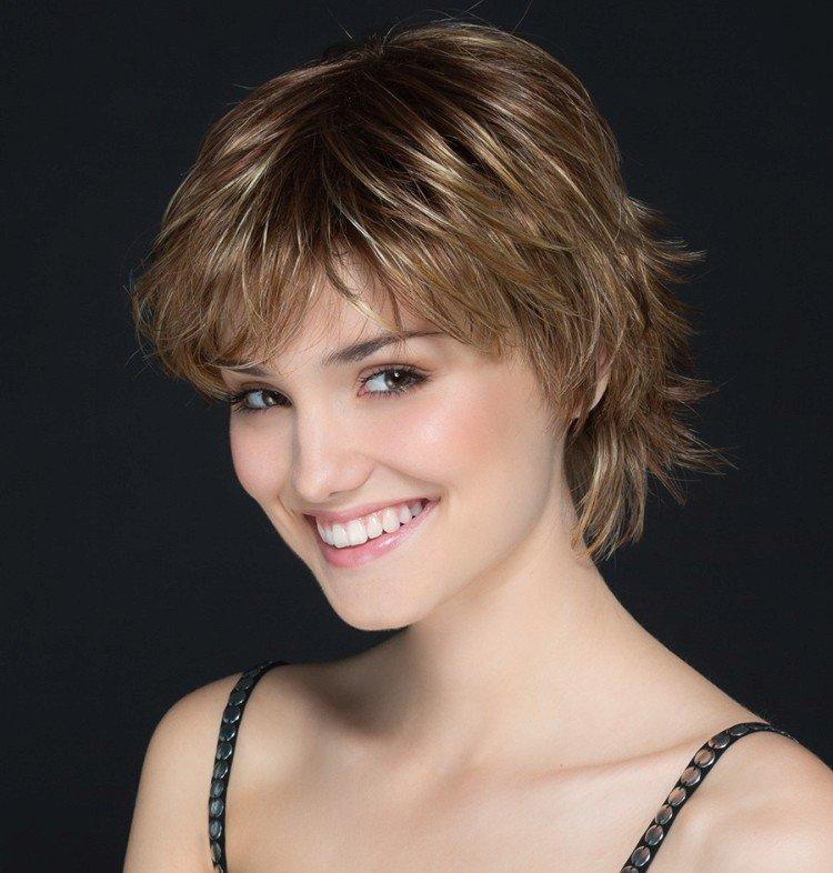 Coupe de cheveux Aurora - photos et idées