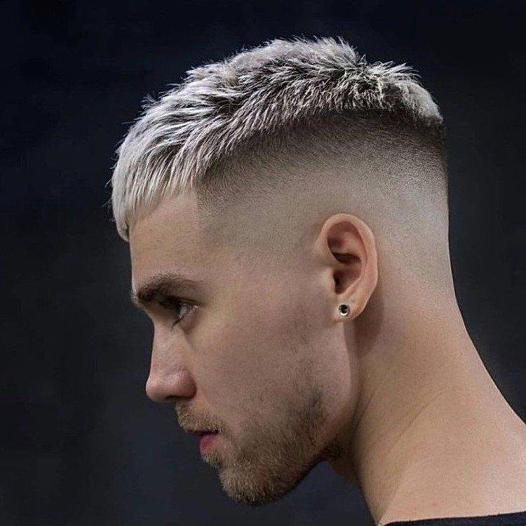 Coupe de cheveux demi-boîte - photos et idées