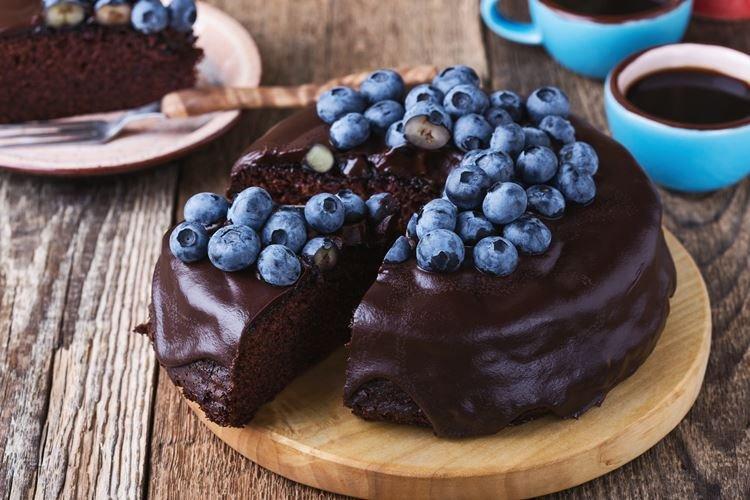 Glaçage au chocolat maigre pour gâteau