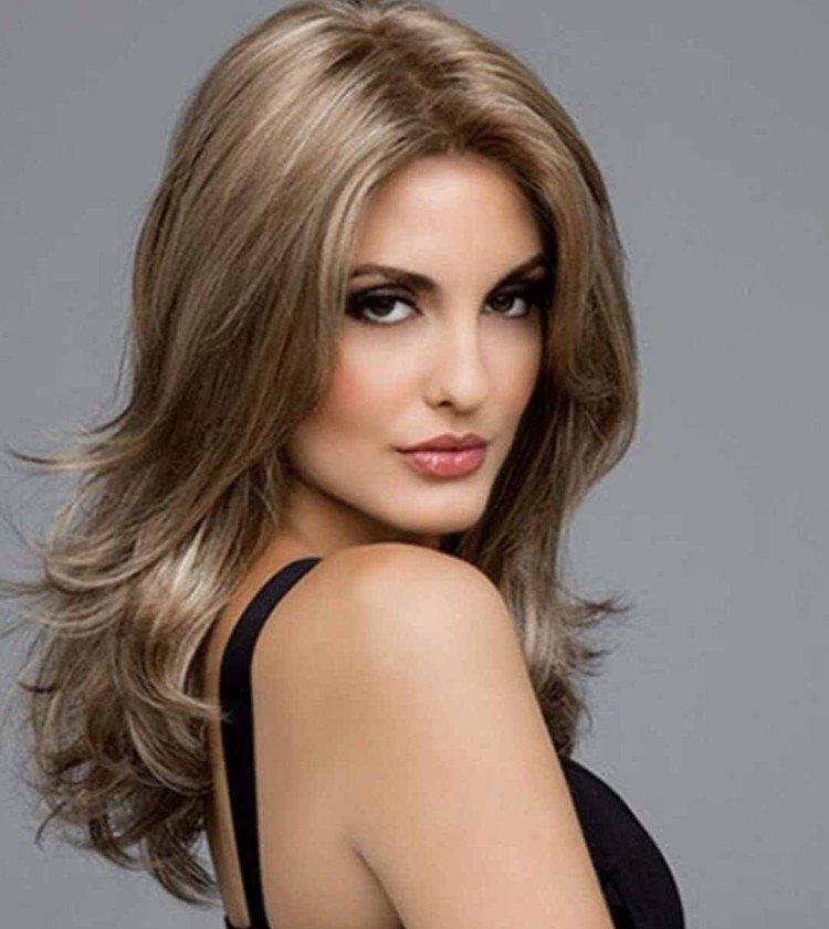 Coupe de cheveux Rhapsody - photos et idées