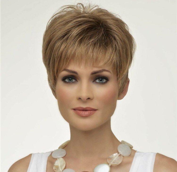 Chapeau de coupe de cheveux - photos et idées