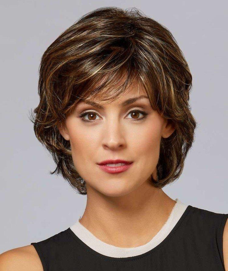 Début de la coupe de cheveux - photos et idées