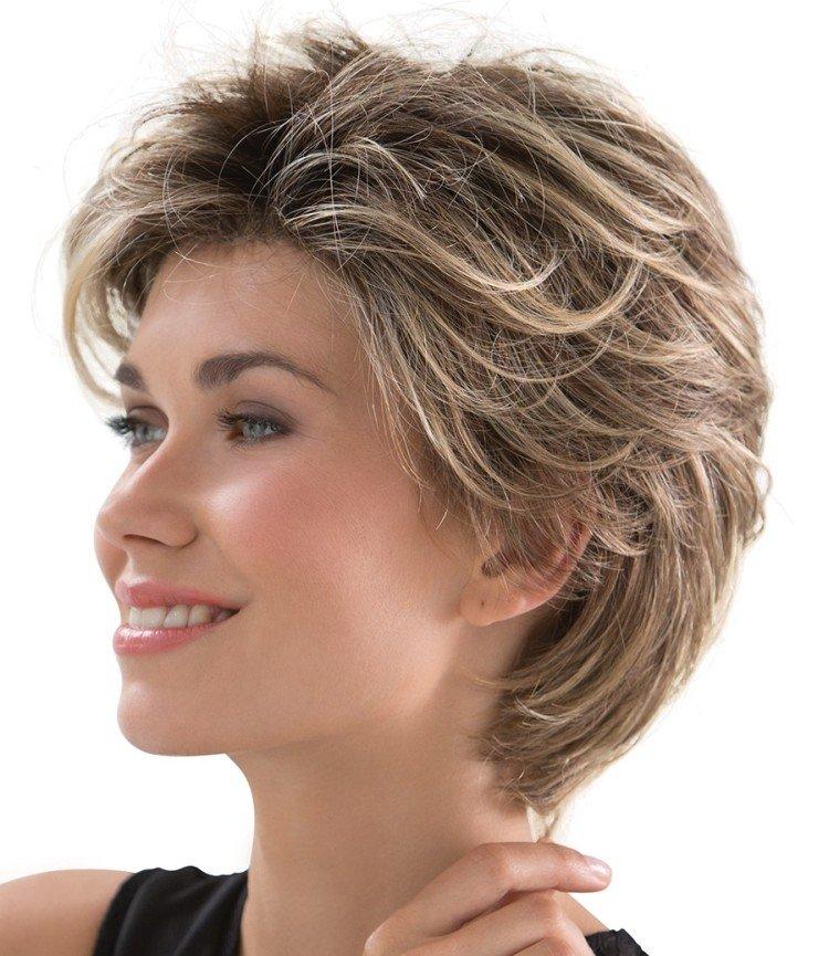 Début de la coupe de cheveux - photos et idées