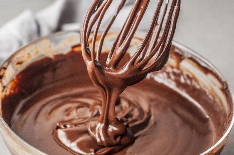 Crème au chocolat pour gâteau