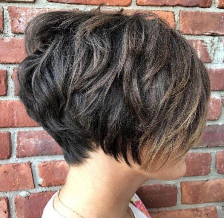 Coupe de cheveux Pixie bob - photos et idées