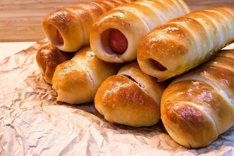 Saucisses en pâte aux herbes