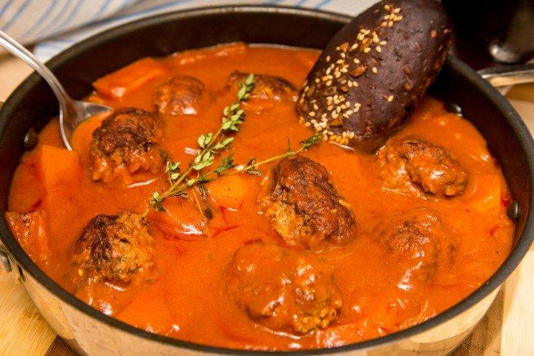 Boulettes de viande avec sauce à la citrouille