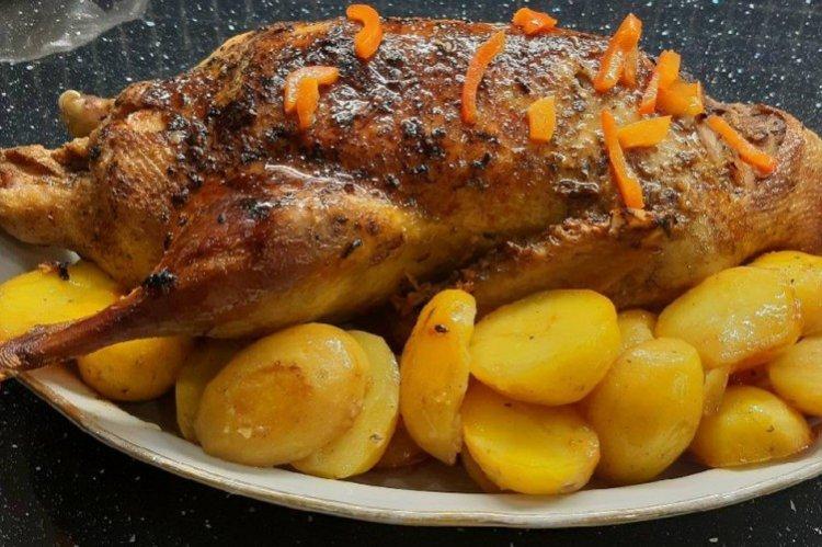Canard aux pommes de terre à la sauce soja