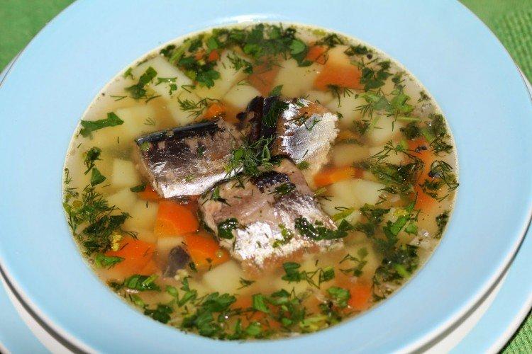 Soupe de poisson en conserve