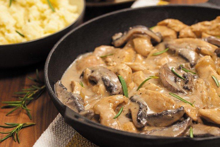 Champignons au four avec poulet