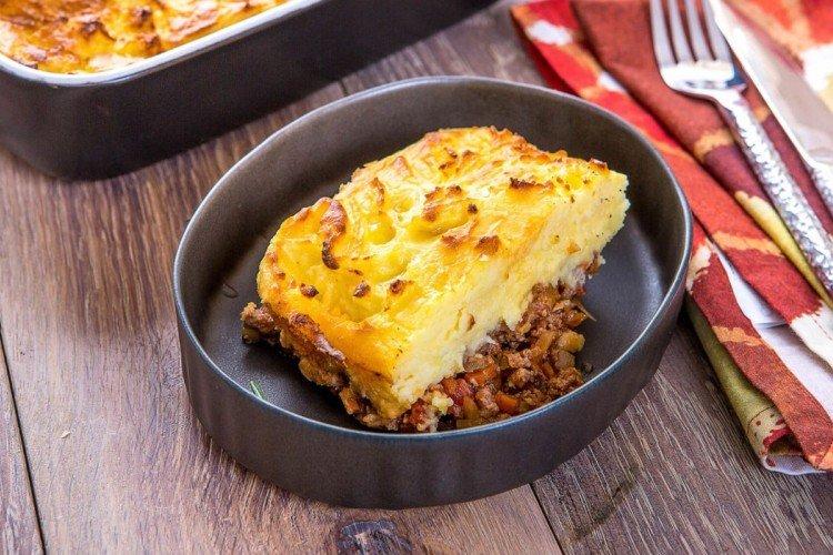 Casserole de pommes de terre à la viande hachée et aux légumes