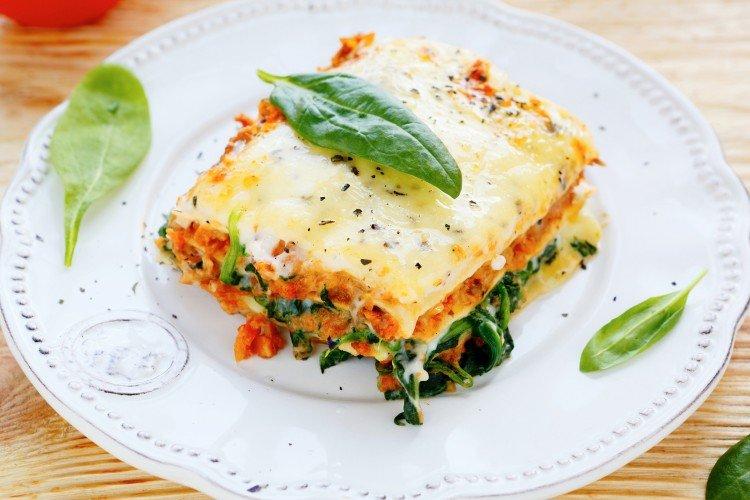 Lasagnes à la viande hachée et aux épinards