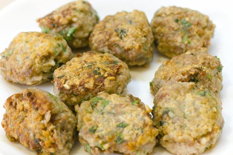 Émincé de hérissons avec riz et chou