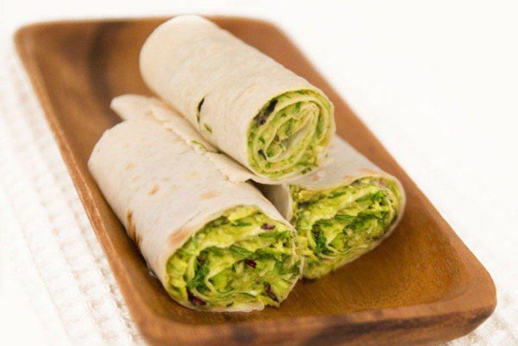 Rouleau de lavash à l'avocat