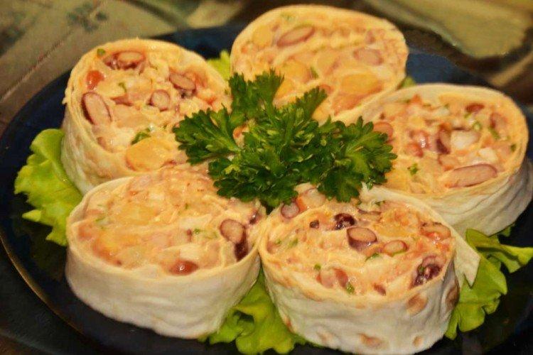 Rouleau de lavash aux haricots et au chili