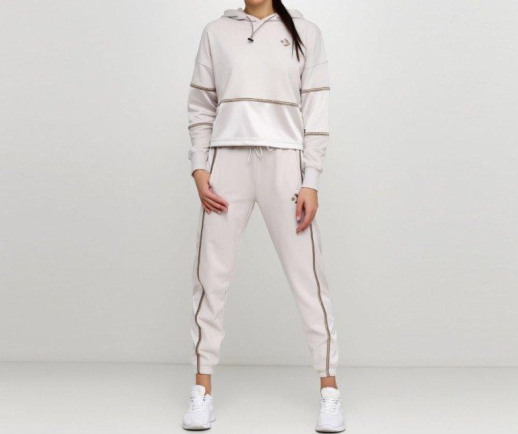 Survêtements pour femmes à la mode 2021 - photo