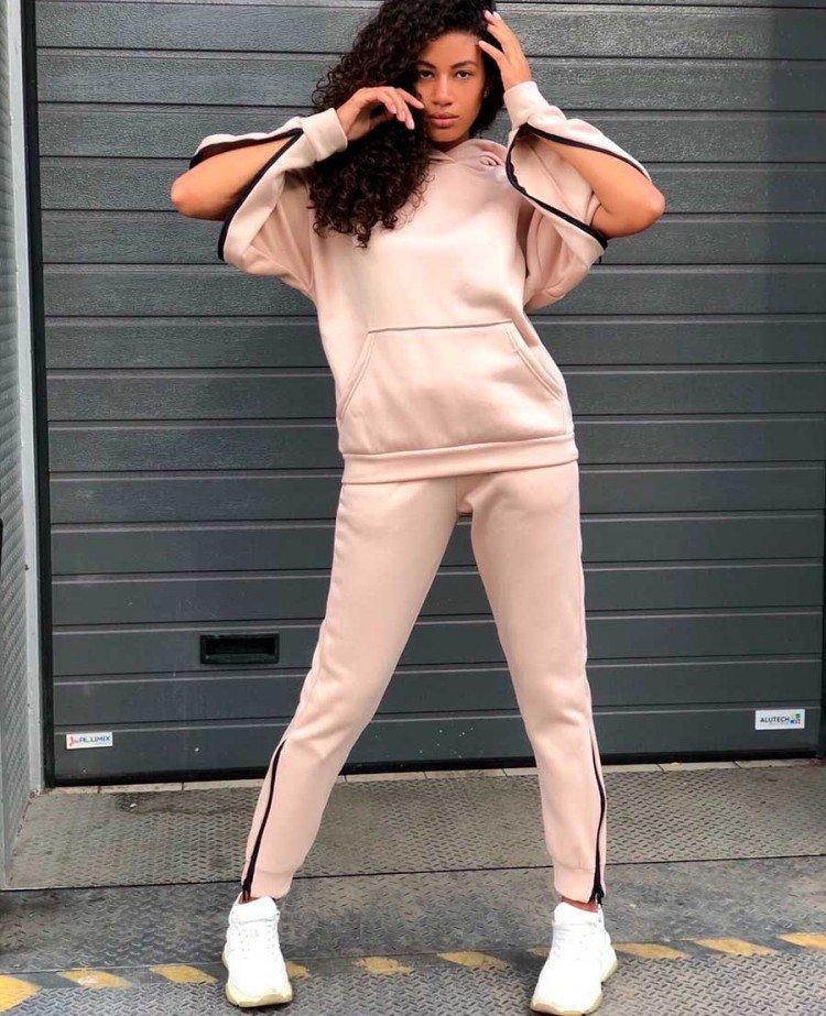 Survêtements pour femmes à la mode 2021 - photo