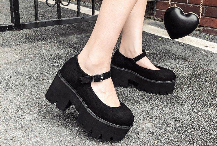 Chaussures compensées épaisses