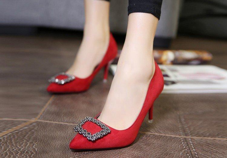 Ferrures métalliques