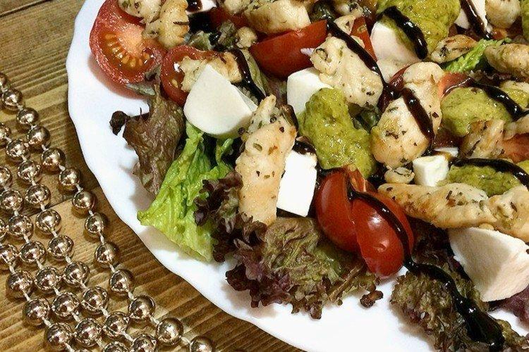 Salade de poulet et mozzarella