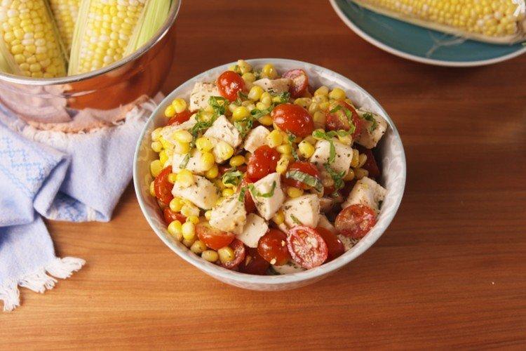 Mozzarella et salade de maïs