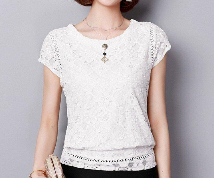 T-shirts avec dentelle