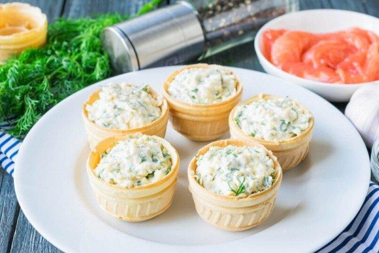 Garniture de fromage cottage et d'herbes