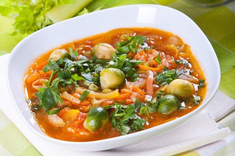 Soupe aux choux de Bruxelles et poivrons