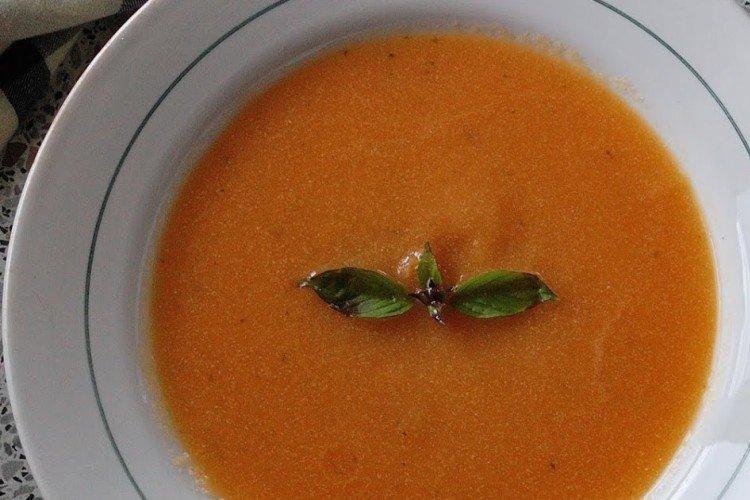 Soupe de lait aux tomates