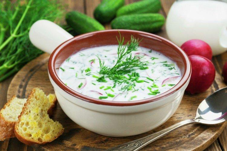 Okroshka de légumes sur kéfir