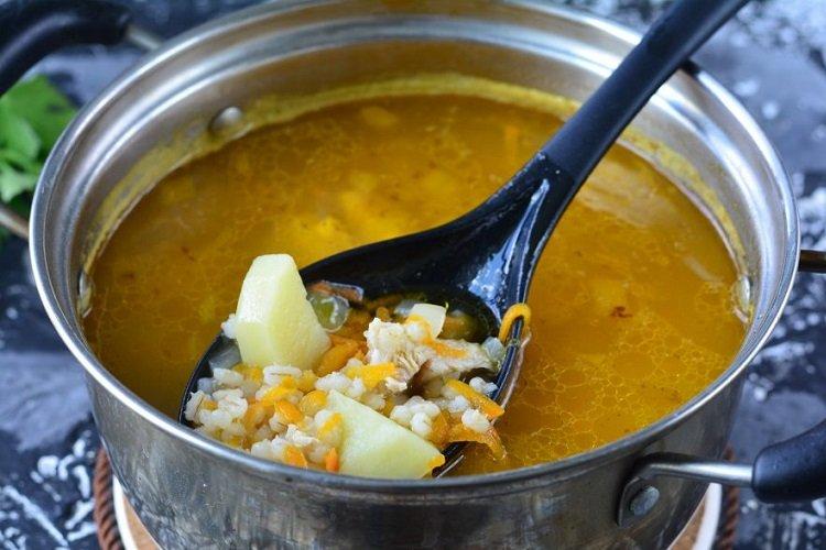 Soupe d'orge perlé à la dinde