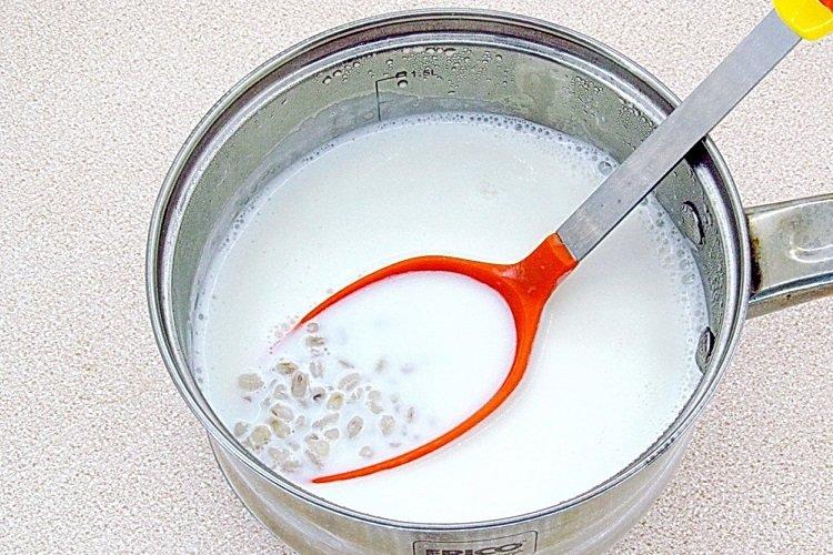 Soupe de lait à l'orge perlé