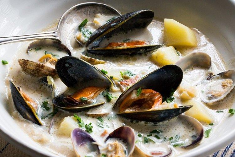 Soupe aux moules et oeuf