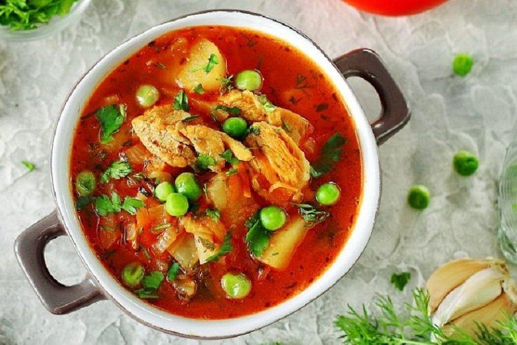 Bortsch au poulet et petits pois