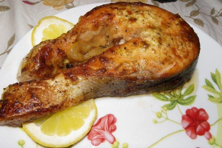 Steaks de truite cuits à la mayonnaise