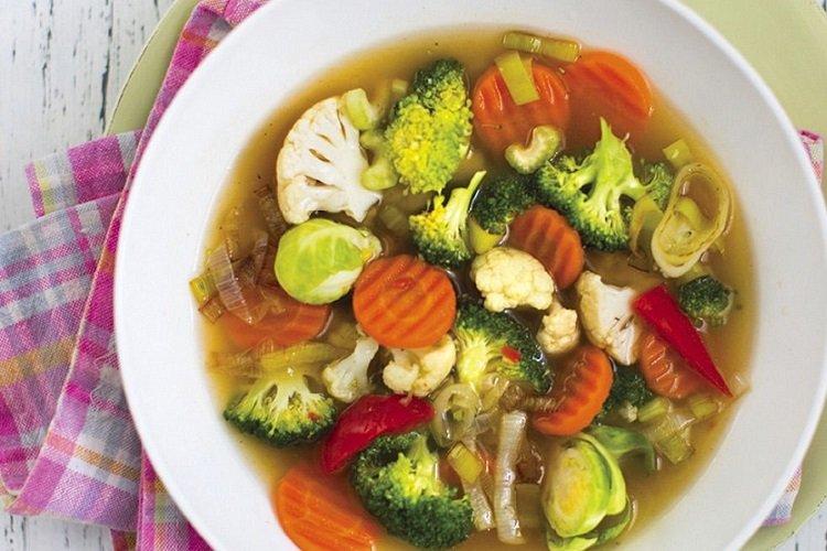 Soupe de légumes sans pommes de terre