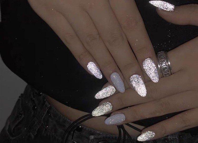 Manucure réfléchissante