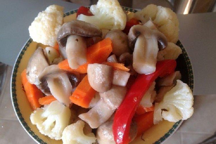 Champignons coréens au chou-fleur