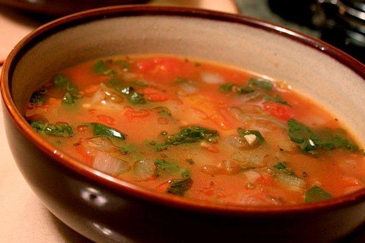 Soupe aux épinards et au céleri