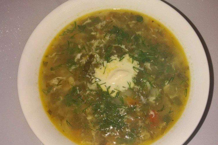 Soupe d'oseille au millet et à l'oeuf