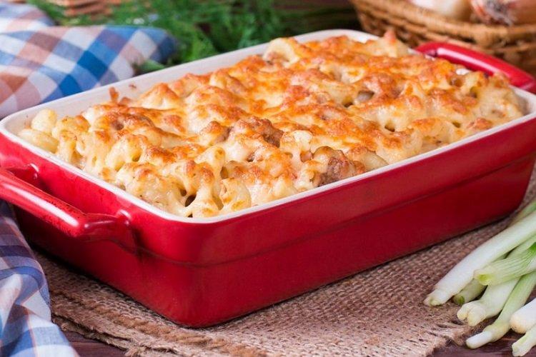 Casserole de pâtes et foie de volaille