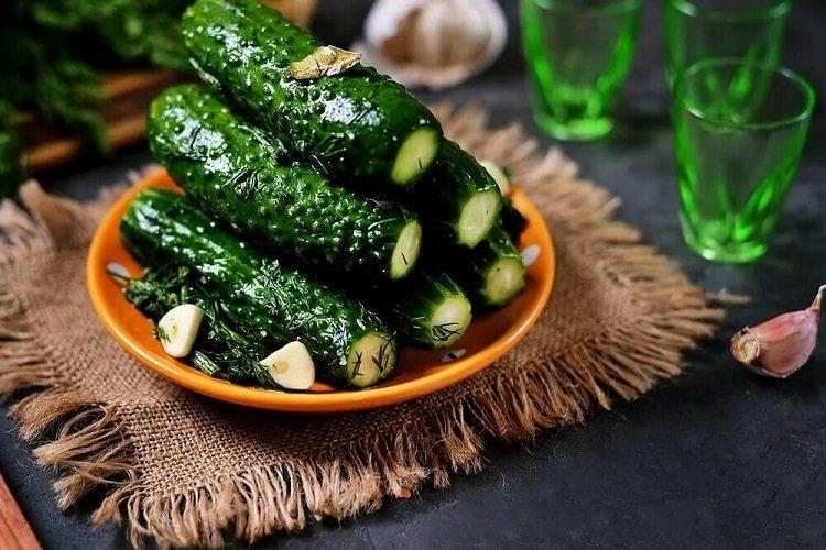 Concombres légèrement salés Parfumé