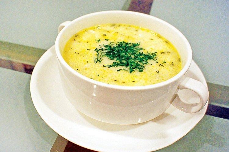 Soupe de nouilles au lait et fromage à la crème