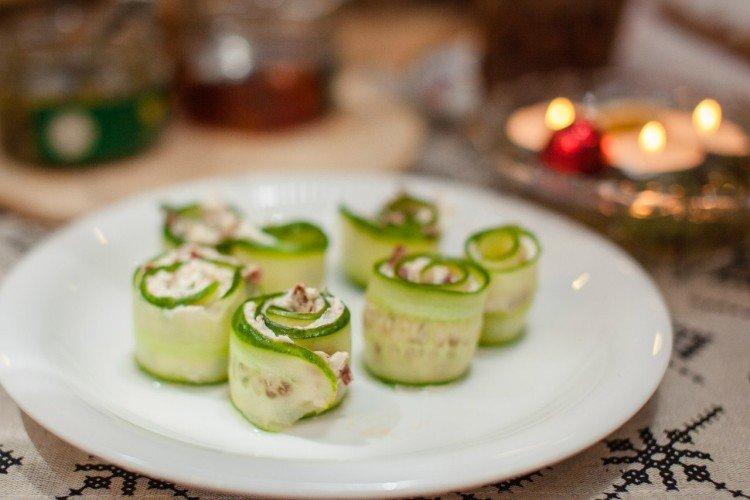 Rouleaux de concombre aux champignons