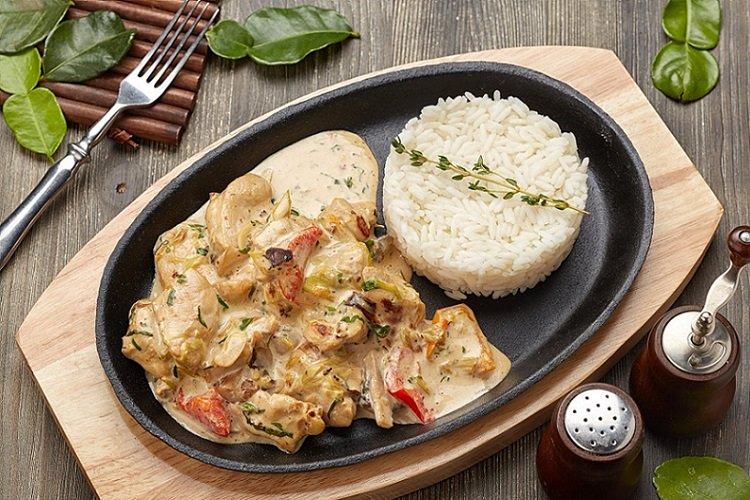 Poulet Stroganoff au poivron
